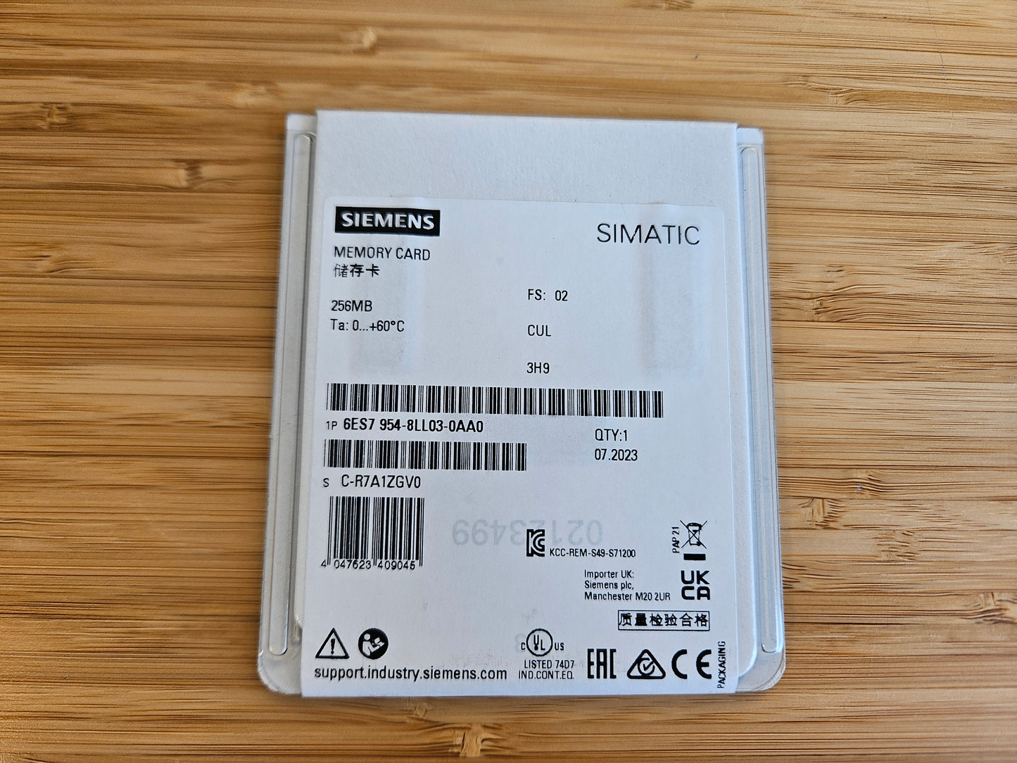Siemens Simatic 6ES7 954-8LL03-0AA0 256 MByte SIMATIC S7, Memory Card für S7-1x00 CPU, 3, 3V Flash Speicherkarte 6ES7954-8LL03-0AA0